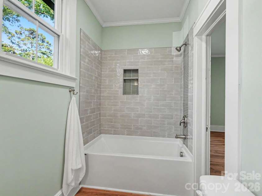 152 West End Street, Chester, SC 29706.  MLS# CAR4391260, YatesRealty ID 31309. 