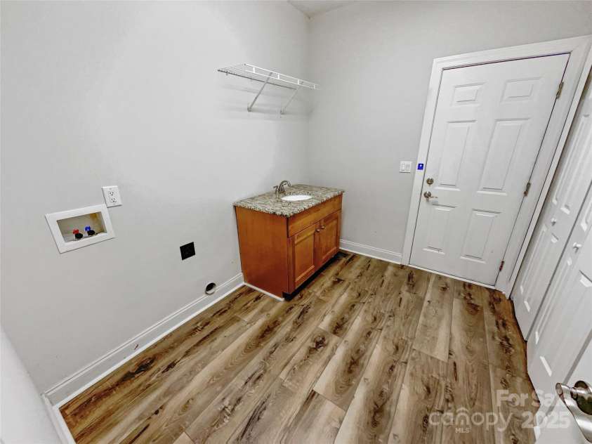 6204 River Birch Drive, Gastonia, NC 28056.  MLS# CAR4244711, YatesRealty ID 31309. 