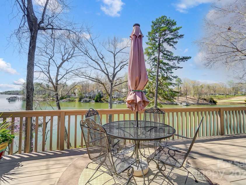 11 Courageous Street, Lake Wylie, SC 29710.  MLS# CAR4226030, YatesRealty ID 3131. 