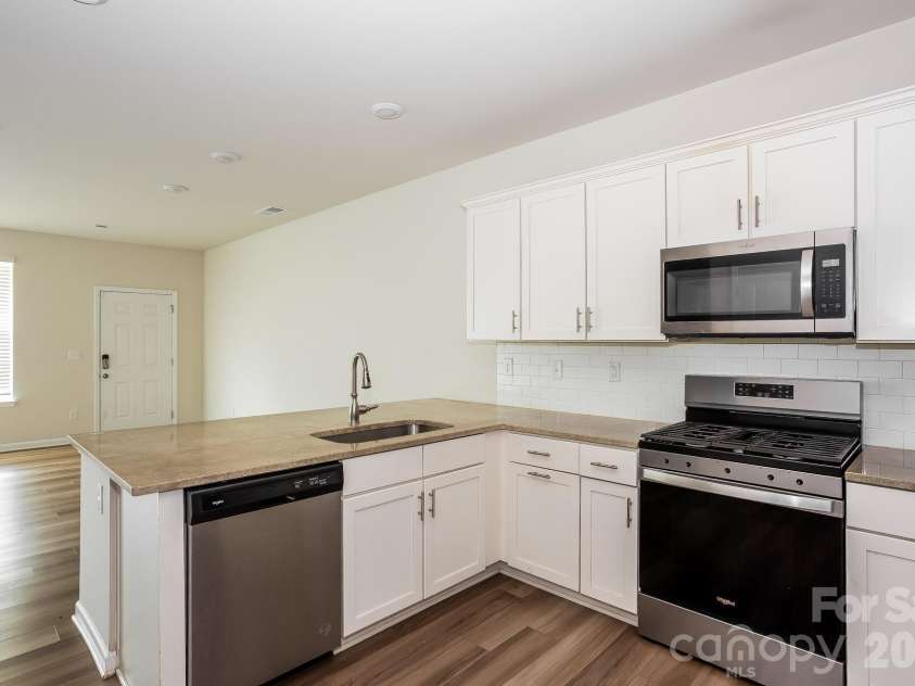 732 Herlong Avenue, Rock Hill, SC 29732.  MLS# CAR4392729, YatesRealty ID 31310. 