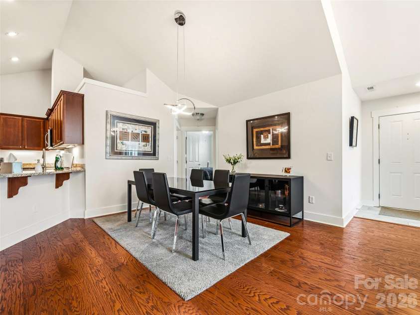 39 Braeburn Way, Flat Rock, NC 28731.  MLS# CAR4390391, YatesRealty ID 31313. Dining Roomn