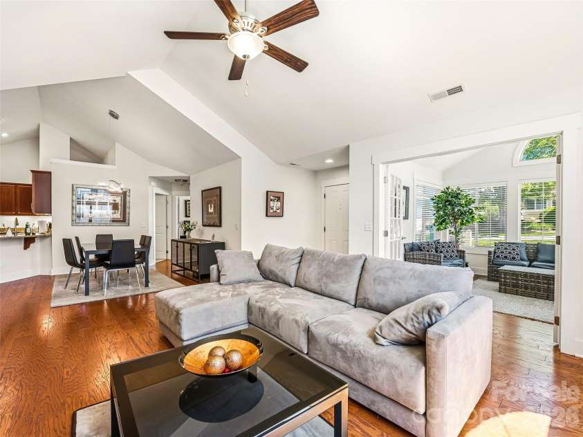 39 Braeburn Way, Flat Rock, NC 28731.  MLS# CAR4390391, YatesRealty ID 31313. Living Room