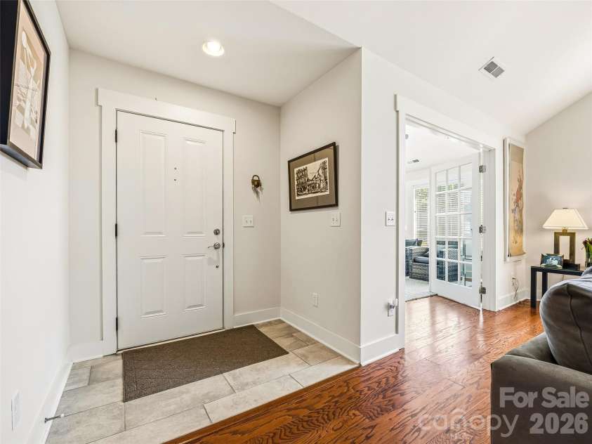 39 Braeburn Way, Flat Rock, NC 28731.  MLS# CAR4390391, YatesRealty ID 31313. Welcome to 39 Braeburn Way!!