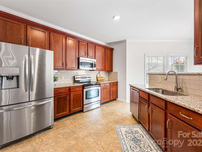 6093 Laurent Avenue, Fort Mill, SC 29715.  MLS# CAR4280903, YatesRealty ID 31313. 