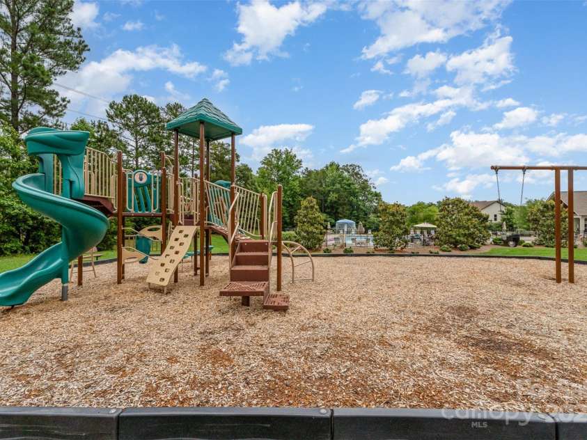 755 Lagan Court, Fort Mill, SC 29715.  MLS# CAR4263619, YatesRealty ID 31314. 