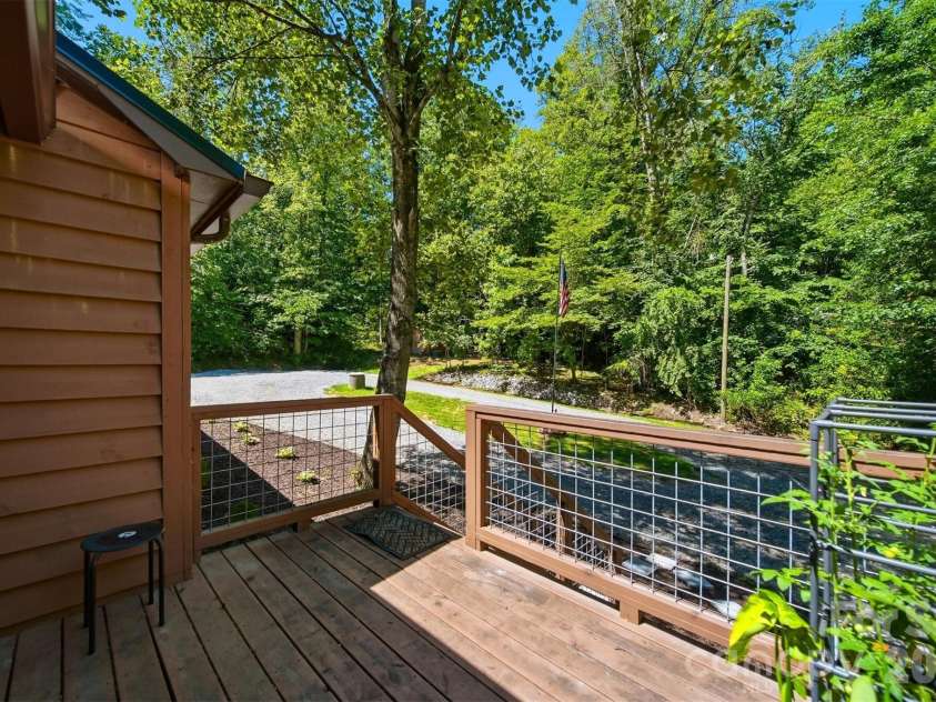1857 Creekside Place, Lenoir, NC 28645.  MLS# CAR4394415, YatesRealty ID 31315. 