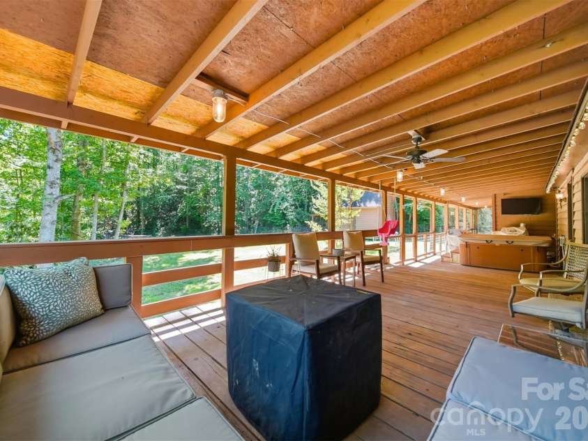 1857 Creekside Place, Lenoir, NC 28645.  MLS# CAR4394415, YatesRealty ID 31315. 