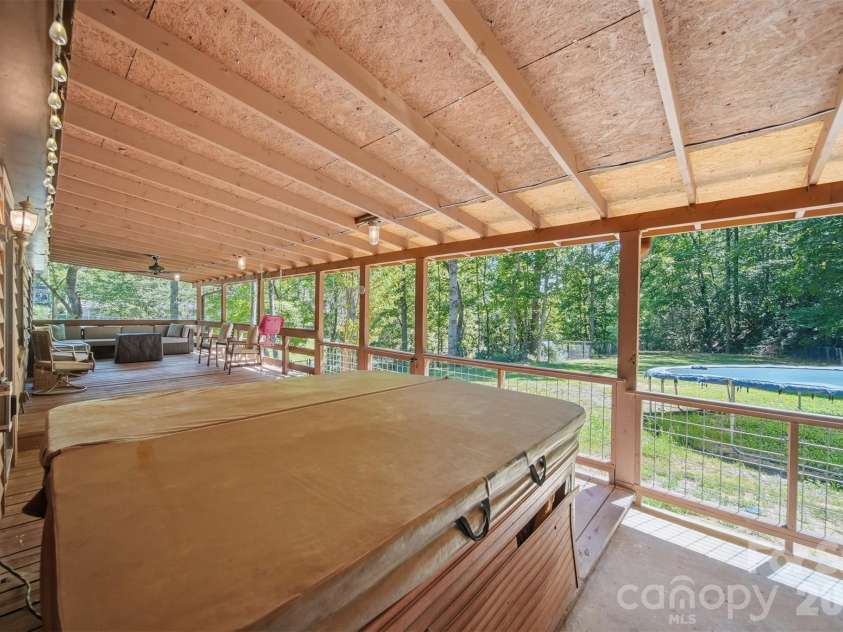 1857 Creekside Place, Lenoir, NC 28645.  MLS# CAR4394415, YatesRealty ID 31315. 