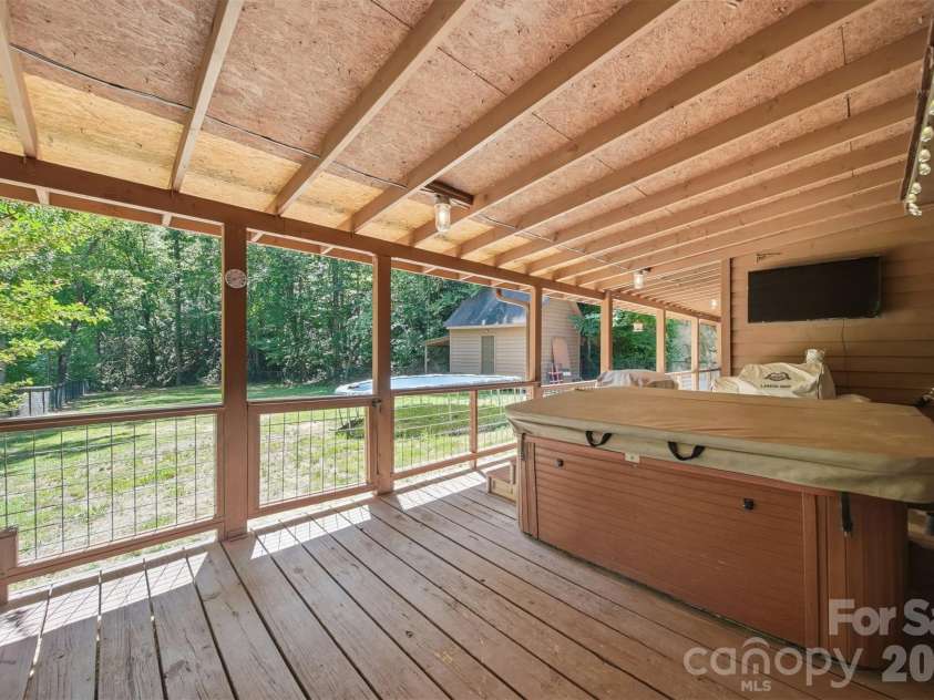 1857 Creekside Place, Lenoir, NC 28645.  MLS# CAR4394415, YatesRealty ID 31315. 