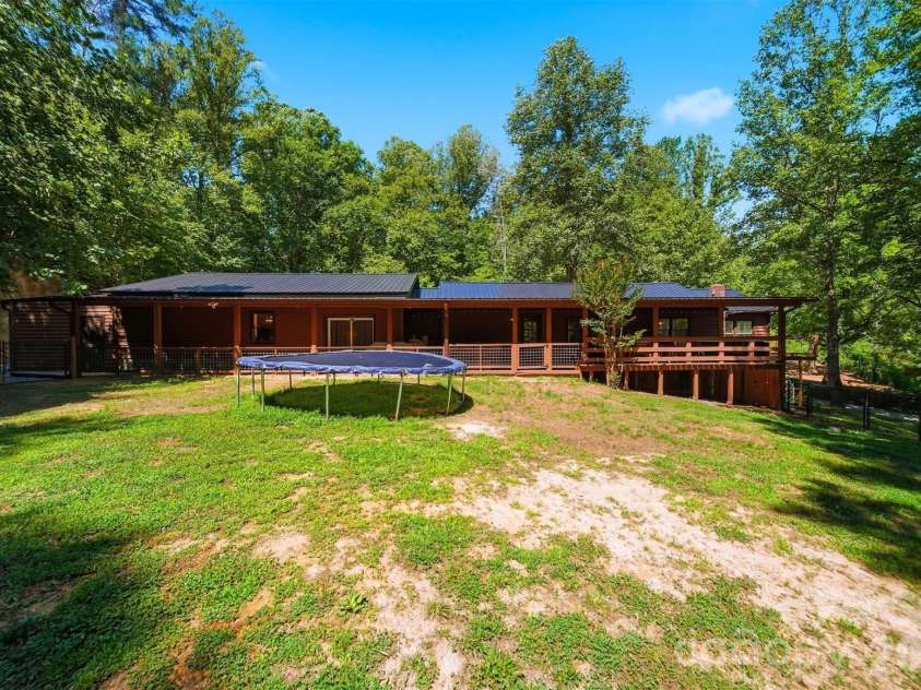 1857 Creekside Place, Lenoir, NC 28645.  MLS# CAR4394415, YatesRealty ID 31315. 