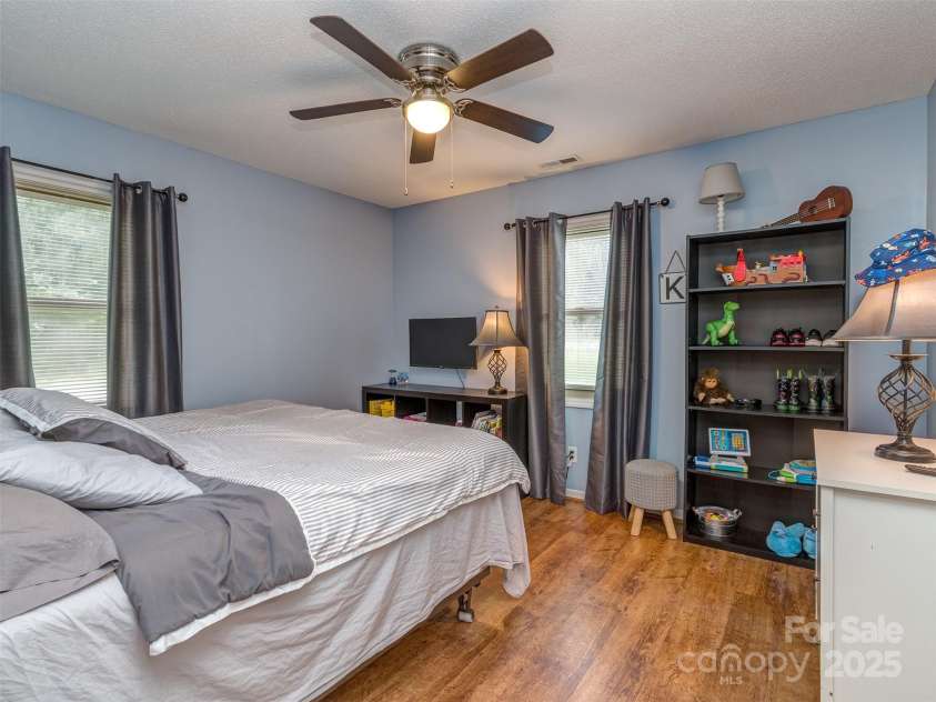 2328 Woodfield Circle, Gastonia, NC 28056.  MLS# CAR4286459, YatesRealty ID 31315. 