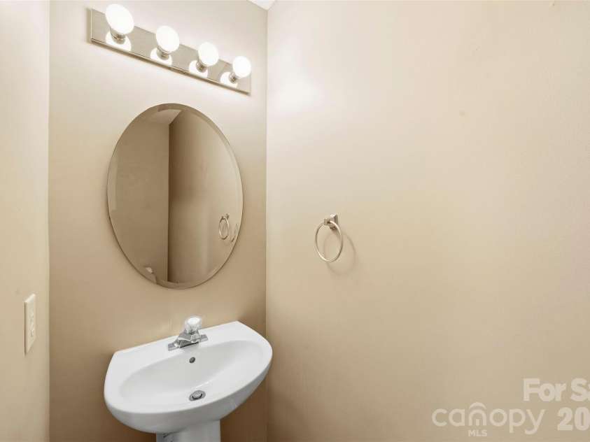 1728 Eagle Ridge Drive, Rock Hill, SC 29732.  MLS# CAR4395113, YatesRealty ID 31316. 