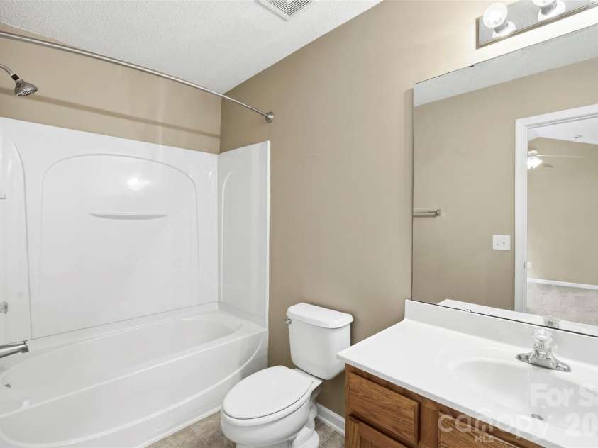 1728 Eagle Ridge Drive, Rock Hill, SC 29732.  MLS# CAR4395113, YatesRealty ID 31316. 