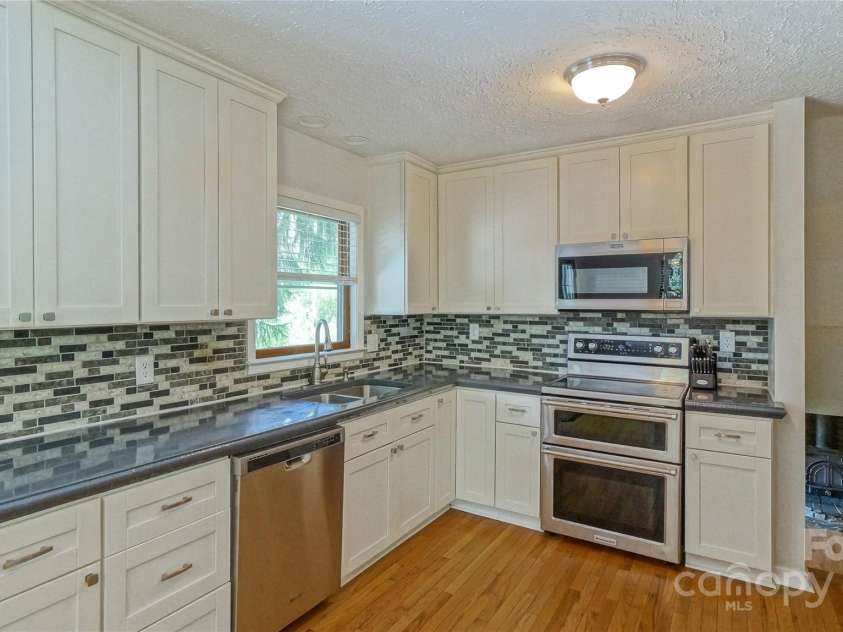 244 Clay Hodges Road, Boone, NC 28607.  MLS# CAR4276571, YatesRealty ID 31316. 