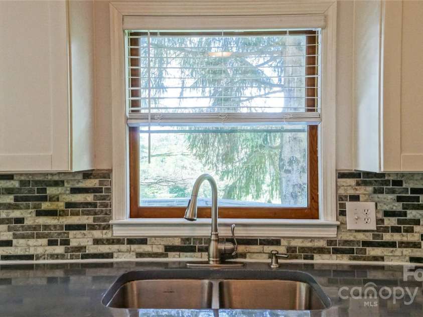 244 Clay Hodges Road, Boone, NC 28607.  MLS# CAR4276571, YatesRealty ID 31316. 