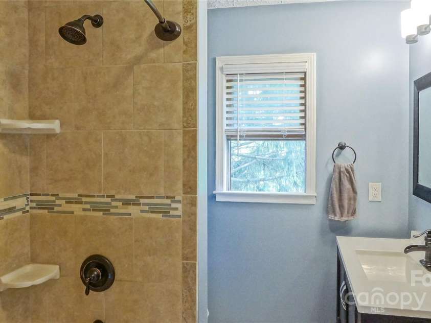 244 Clay Hodges Road, Boone, NC 28607.  MLS# CAR4276571, YatesRealty ID 31316. 