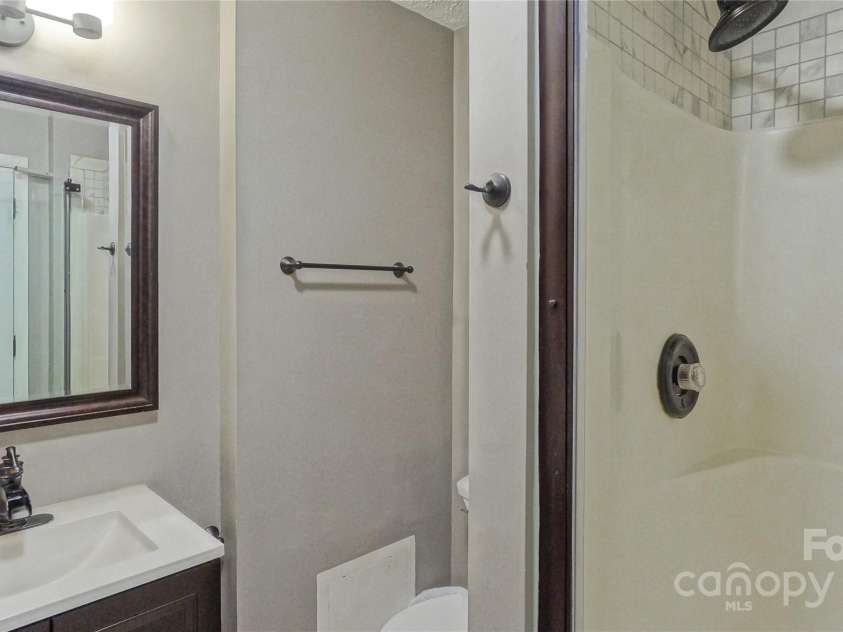 244 Clay Hodges Road, Boone, NC 28607.  MLS# CAR4276571, YatesRealty ID 31316. 