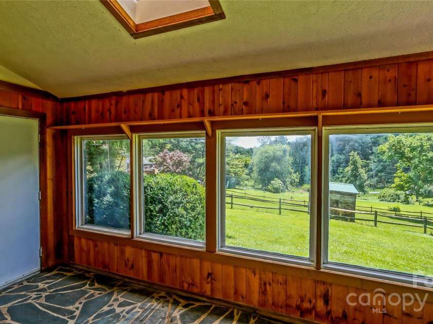 244 Clay Hodges Road, Boone, NC 28607.  MLS# CAR4276571, YatesRealty ID 31316. 