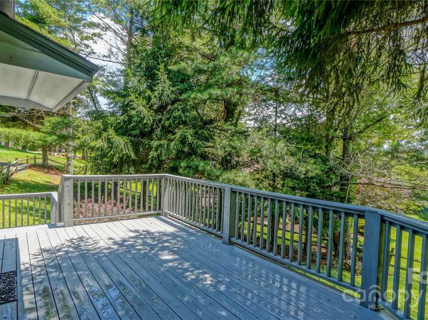 244 Clay Hodges Road, Boone, NC 28607.  MLS# CAR4276571, YatesRealty ID 31316. 