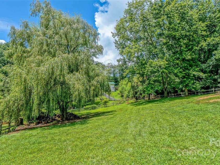 244 Clay Hodges Road, Boone, NC 28607.  MLS# CAR4276571, YatesRealty ID 31316. 