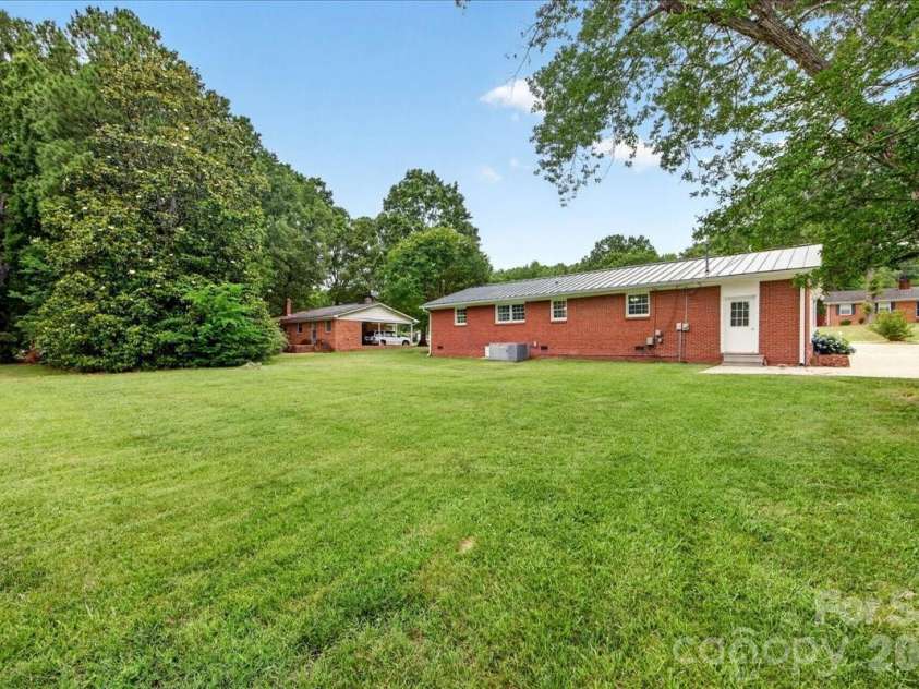 2216 White Store Road, Monroe, NC 28112.  MLS# CAR4390476, YatesRealty ID 31317. 