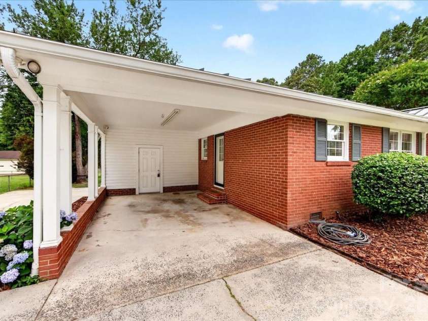 2216 White Store Road, Monroe, NC 28112.  MLS# CAR4390476, YatesRealty ID 31317. 