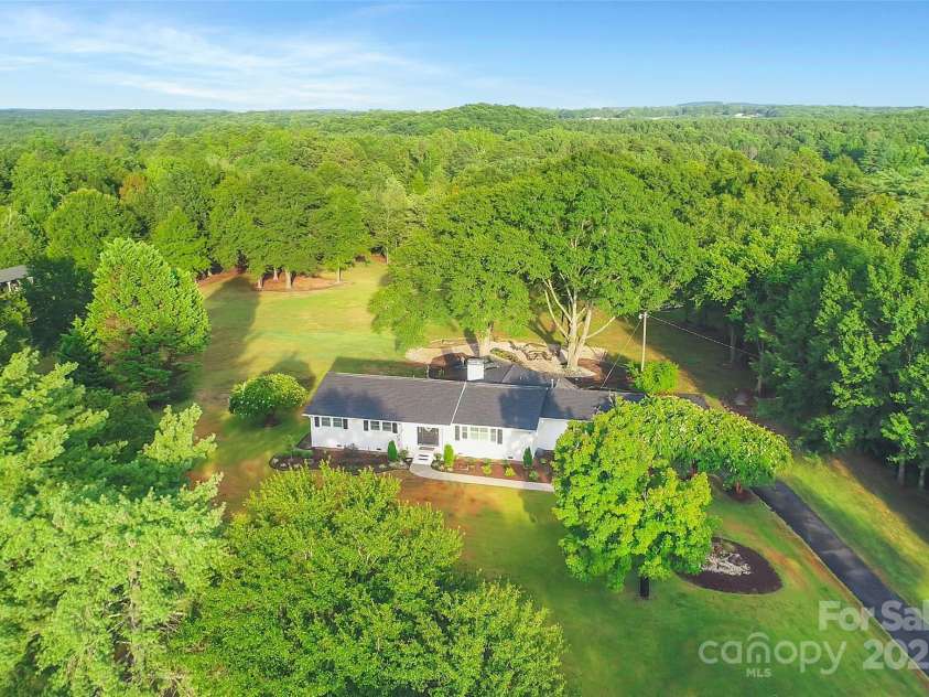 820 Green Pond Road, Clover, SC 29710.  MLS# CAR4284471, YatesRealty ID 31317. 