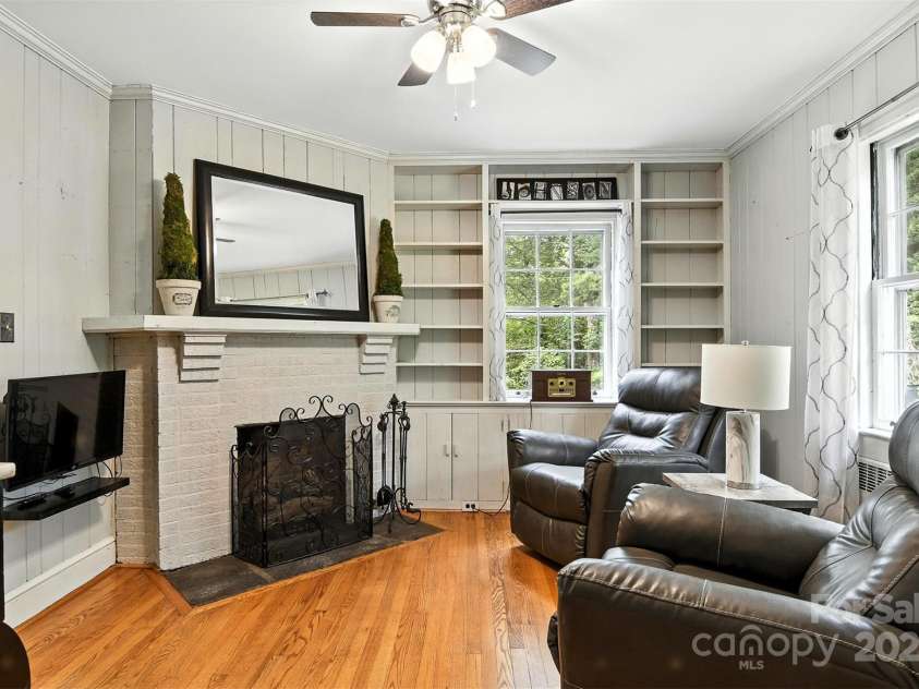 1412 Mimosa Lane, Lenoir, NC 28645.  MLS# CAR4281872, YatesRealty ID 31319. 