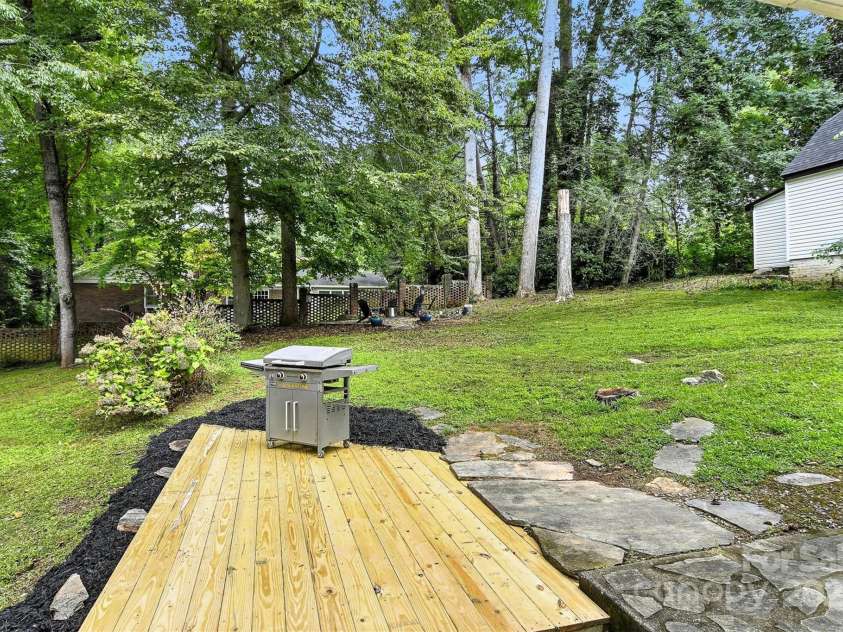 1412 Mimosa Lane, Lenoir, NC 28645.  MLS# CAR4281872, YatesRealty ID 31319. 