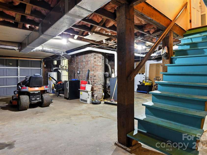 1412 Mimosa Lane, Lenoir, NC 28645.  MLS# CAR4281872, YatesRealty ID 31319. 