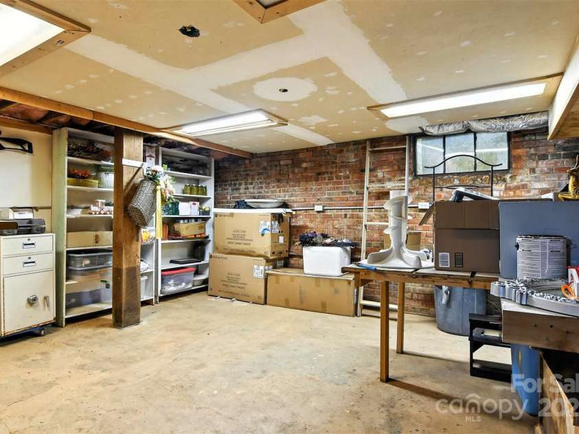 1412 Mimosa Lane, Lenoir, NC 28645.  MLS# CAR4281872, YatesRealty ID 31319. 