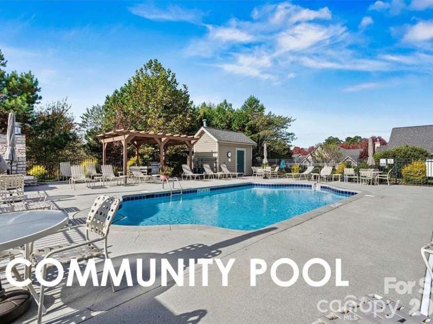 808-C Wynnshire Drive, Hickory, NC 28601.  MLS# CAR4392961, YatesRealty ID 31319. 