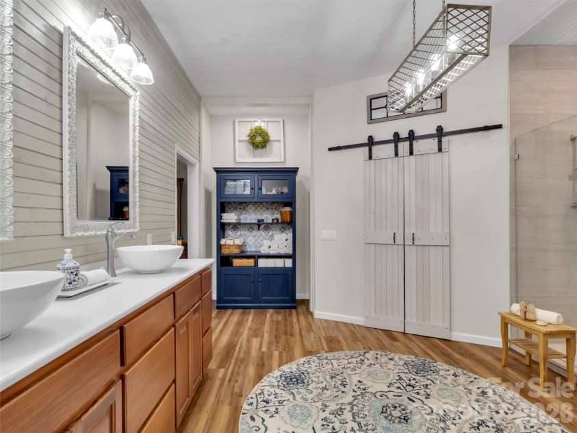 28 Mountain Breeze Drive, Maggie Valley, NC 28751.  MLS# CAR4271261, YatesRealty ID 3132. 