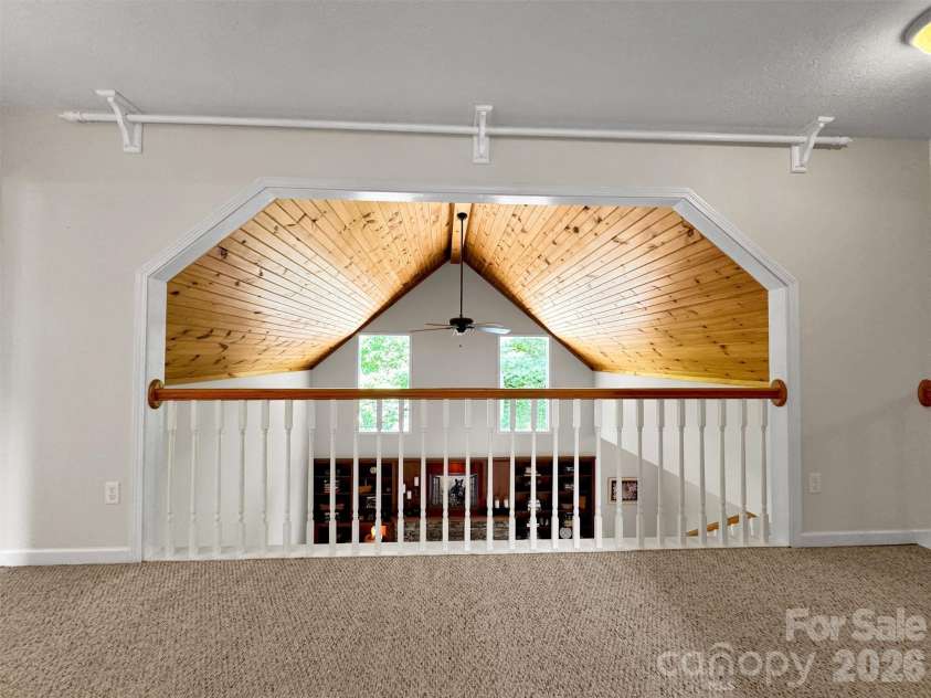 28 Mountain Breeze Drive, Maggie Valley, NC 28751.  MLS# CAR4271261, YatesRealty ID 3132. 