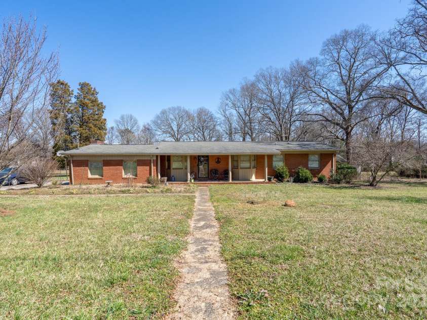 624 Patricia Avenue, Harrisburg, NC 28075.  MLS# CAR4228502, YatesRealty ID 3132. 