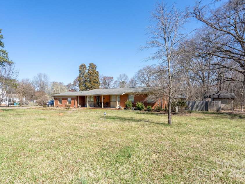 624 Patricia Avenue, Harrisburg, NC 28075.  MLS# CAR4228502, YatesRealty ID 3132. 