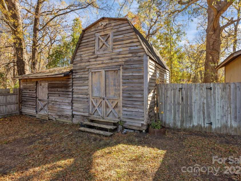 624 Patricia Avenue, Harrisburg, NC 28075.  MLS# CAR4321459, YatesRealty ID 3132. 