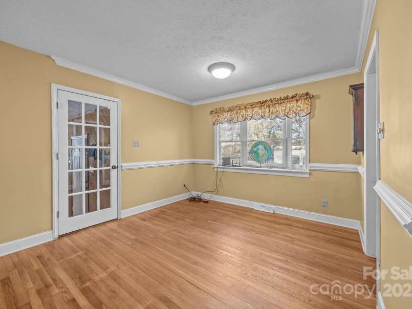 624 Patricia Avenue, Harrisburg, NC 28075.  MLS# CAR4321459, YatesRealty ID 3132. 