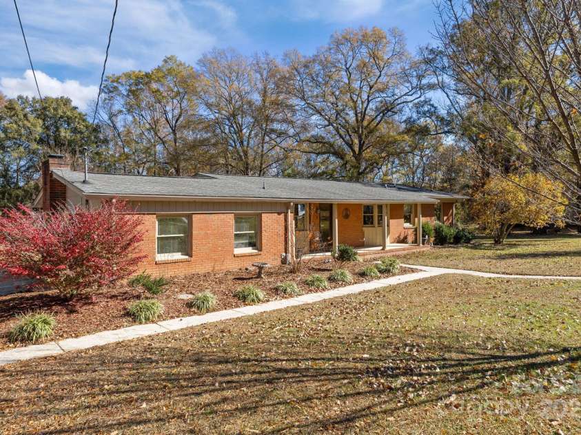 624 Patricia Avenue, Harrisburg, NC 28075.  MLS# CAR4321459, YatesRealty ID 3132. 