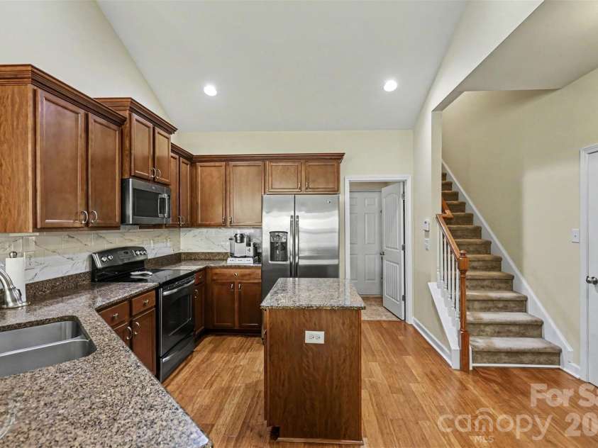 17119 Caldwell Track Drive, Huntersville, NC 28078.  MLS# CAR4394007, YatesRealty ID 31320. 