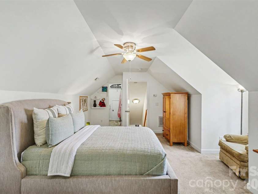 17119 Caldwell Track Drive, Huntersville, NC 28078.  MLS# CAR4394007, YatesRealty ID 31320. 