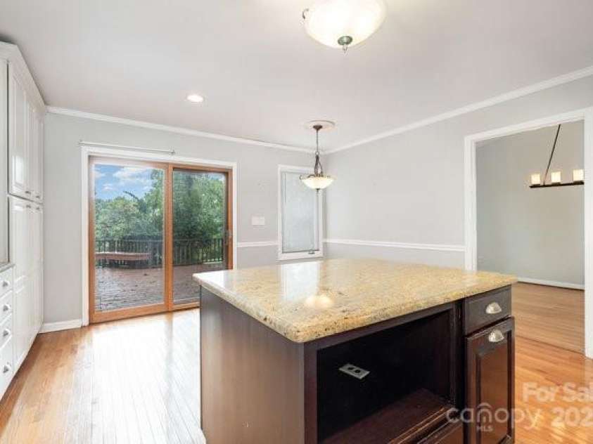 3717 Smokerise Hill Drive, Charlotte, NC 28277.  MLS# CAR4287117, YatesRealty ID 31320. 