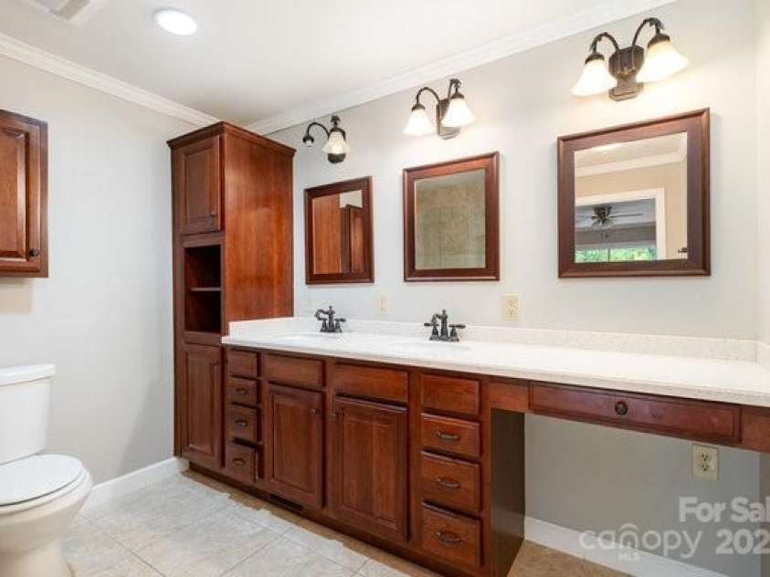 3717 Smokerise Hill Drive, Charlotte, NC 28277.  MLS# CAR4287117, YatesRealty ID 31320. 
