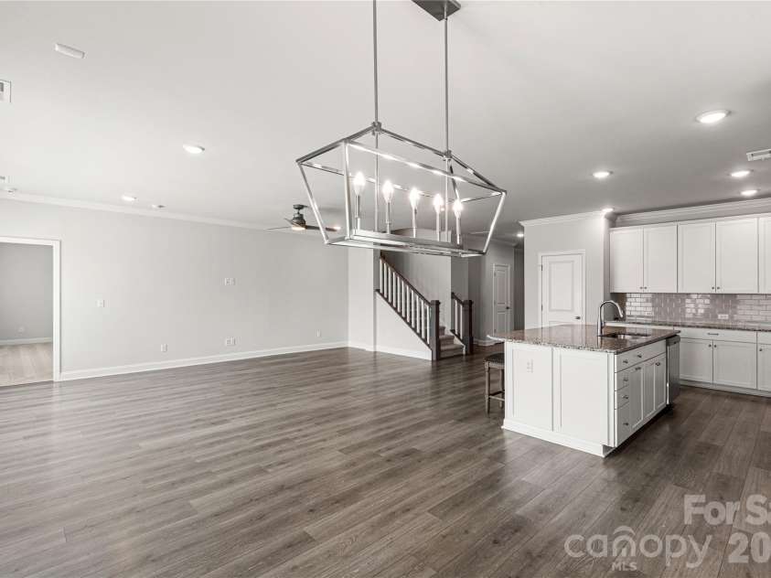 1025 Ansley Park Drive, Fort Mill, SC 29707.  MLS# CAR4387863, YatesRealty ID 31321. Dining area