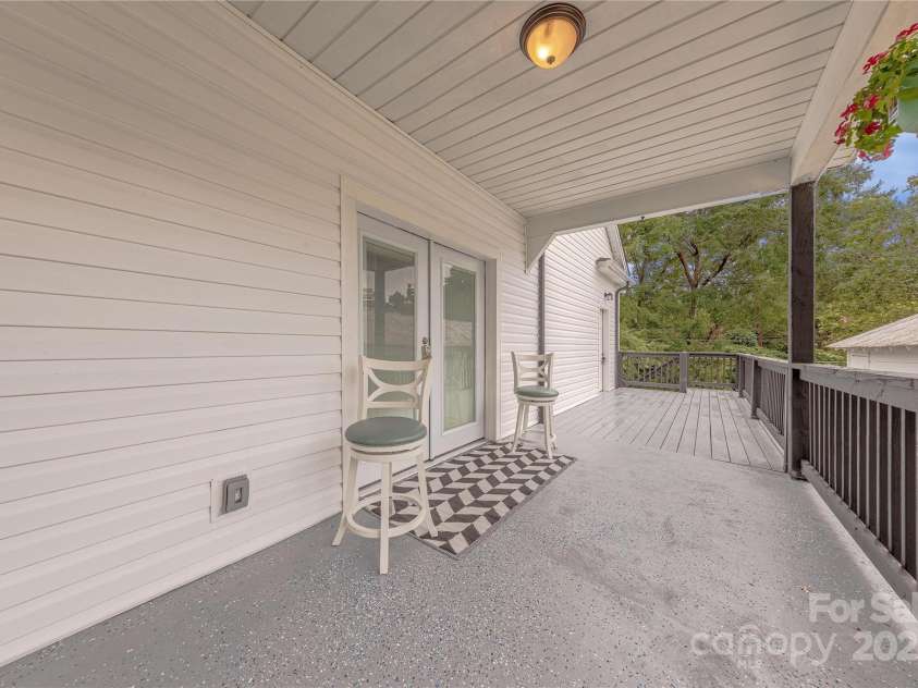 1334 Williams Estate Drive, Lancaster, SC 29720.  MLS# CAR4289609, YatesRealty ID 31322. Covered porch