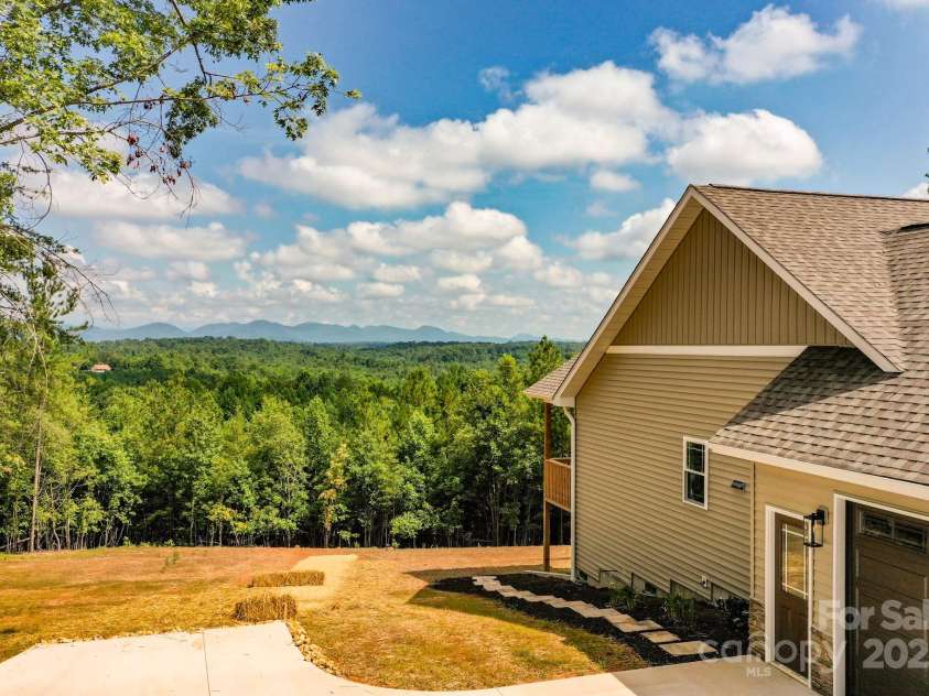 160 Northridge Drive, Rutherfordton, NC 28139.  MLS# CAR4270061, YatesRealty ID 31323. 