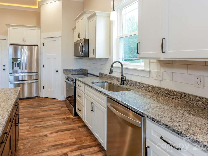 160 Northridge Drive, Rutherfordton, NC 28139.  MLS# CAR4270061, YatesRealty ID 31323. 