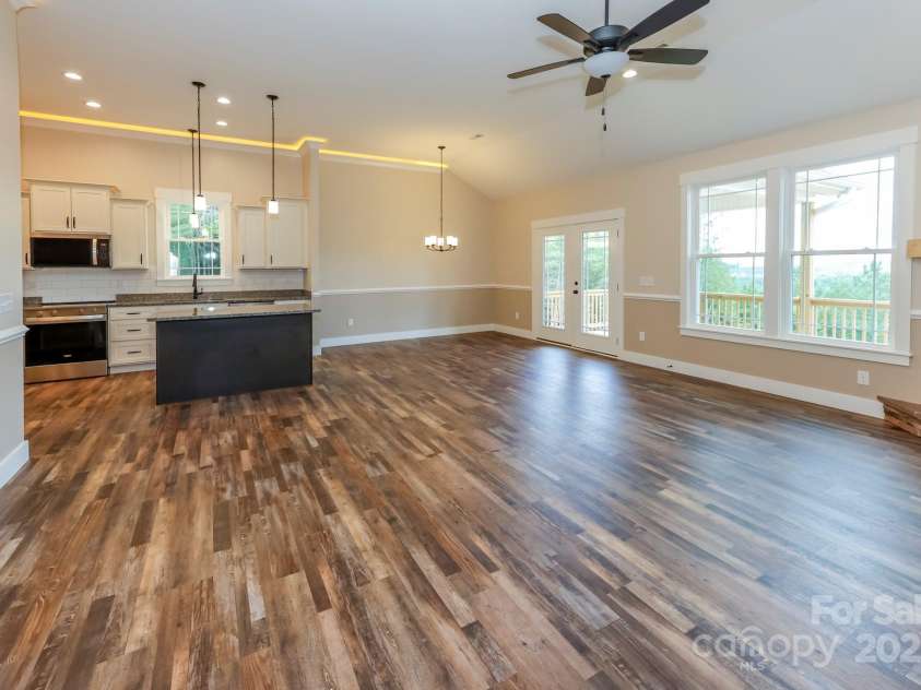 160 Northridge Drive, Rutherfordton, NC 28139.  MLS# CAR4270061, YatesRealty ID 31323. 