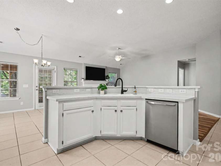 526 Carlisle Drive, Indian Trail, NC 28079.  MLS# CAR4374572, YatesRealty ID 31323. 
