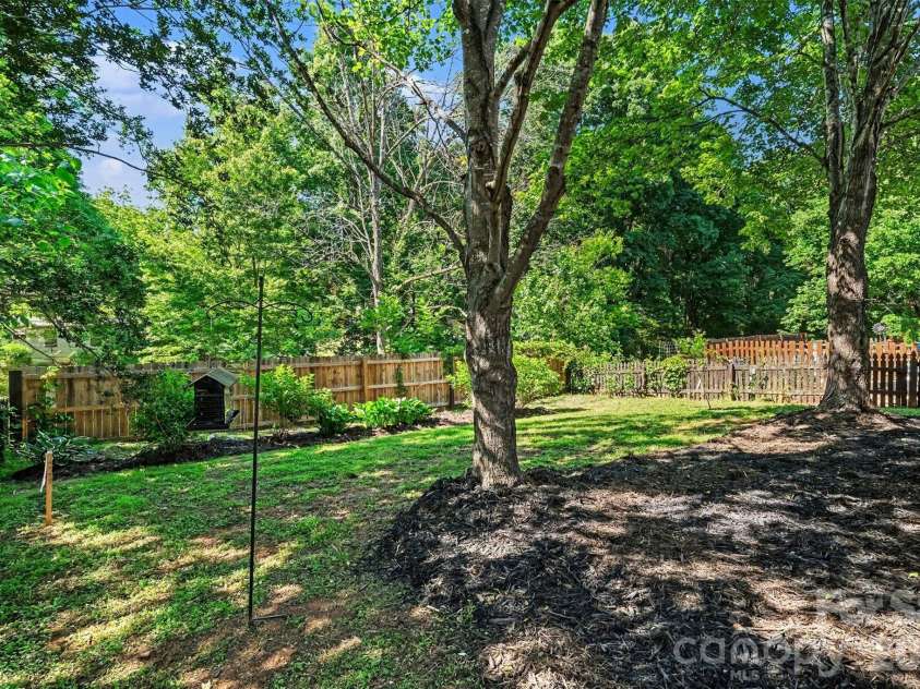 526 Carlisle Drive, Indian Trail, NC 28079.  MLS# CAR4374572, YatesRealty ID 31323. 